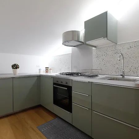 Venere 2 - Apartment *